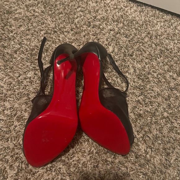 Perfect condition mariacar louboutins - Picture 8 of 8
